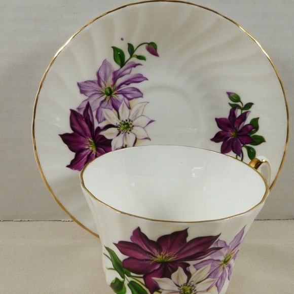 VTG Royal Kendall Fine Bone China England Tea Cup & saucer set Clematis Flora - Picture 4 of 7